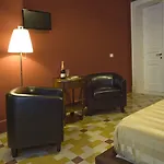 Antonello Da 4*