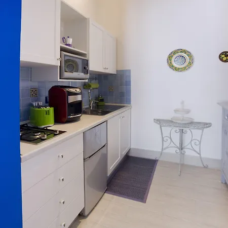 Bed & Breakfast Antonello Da 4*