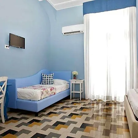 Couette-café Antonello Da 4*